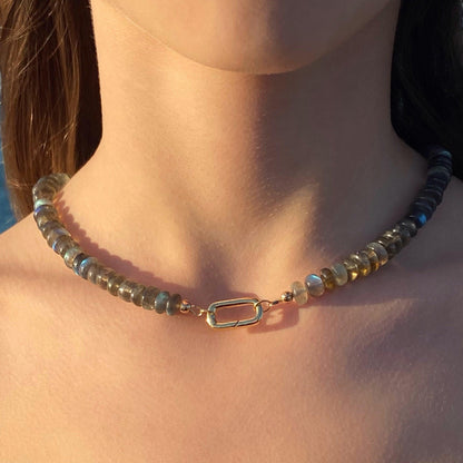 Collar de labradorita