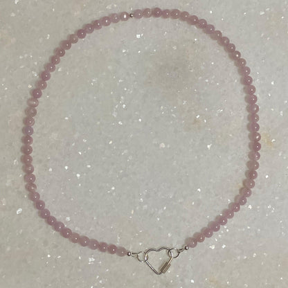 Collar de Kunzita con Mosquetón de Corazón